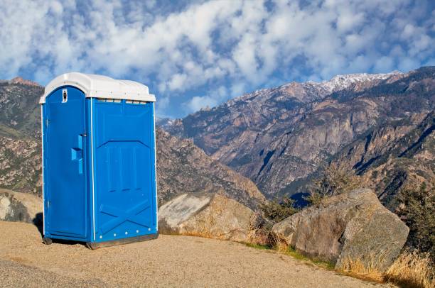 Best Portable bathroom rental  in Vista Santa Rosa, CA