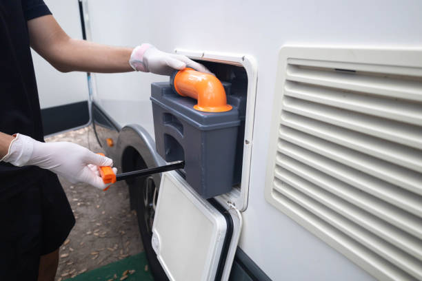 Portable Toilet Options We Offer in Vista Santa Rosa, CA