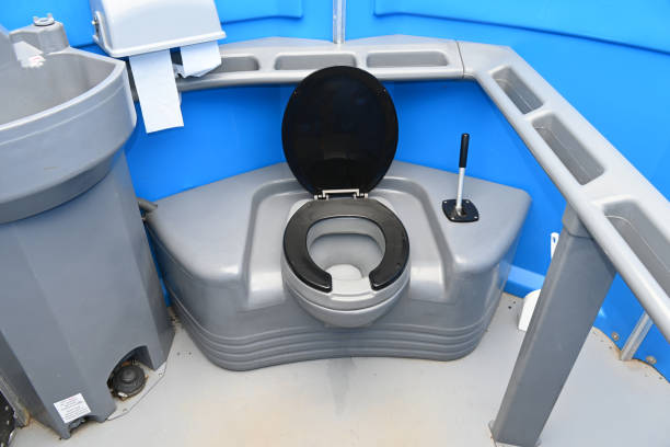Best Porta potty rental near me  in Vista Santa Rosa, CA
